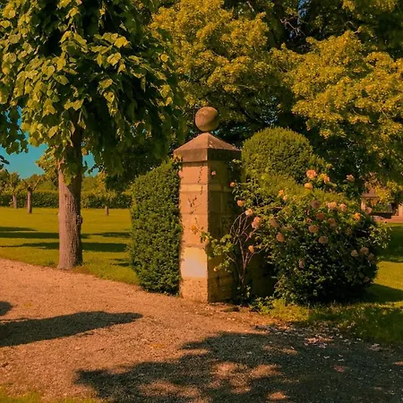 Penzion Le Manoir De Laferté-sur-Aube